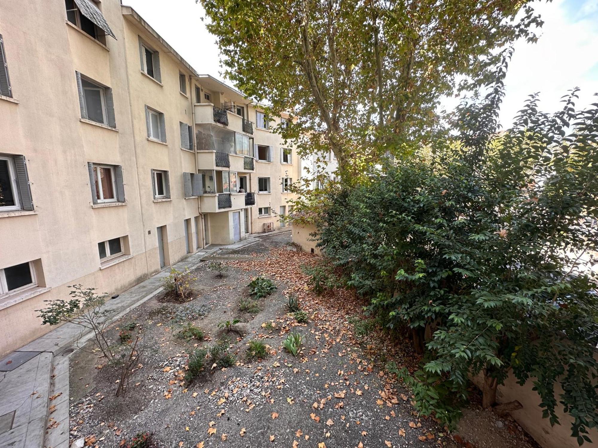 Chambres Dans Grand Appartement - Centre-Ville Montpellier Bagian luar foto